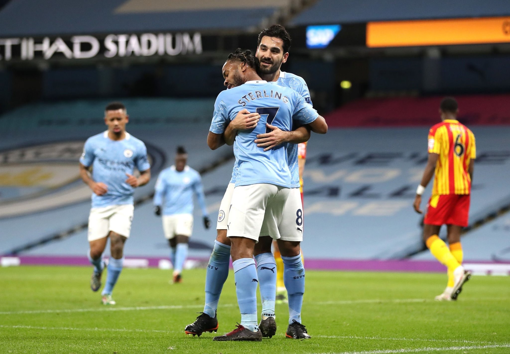 德里的对决 德里的对决